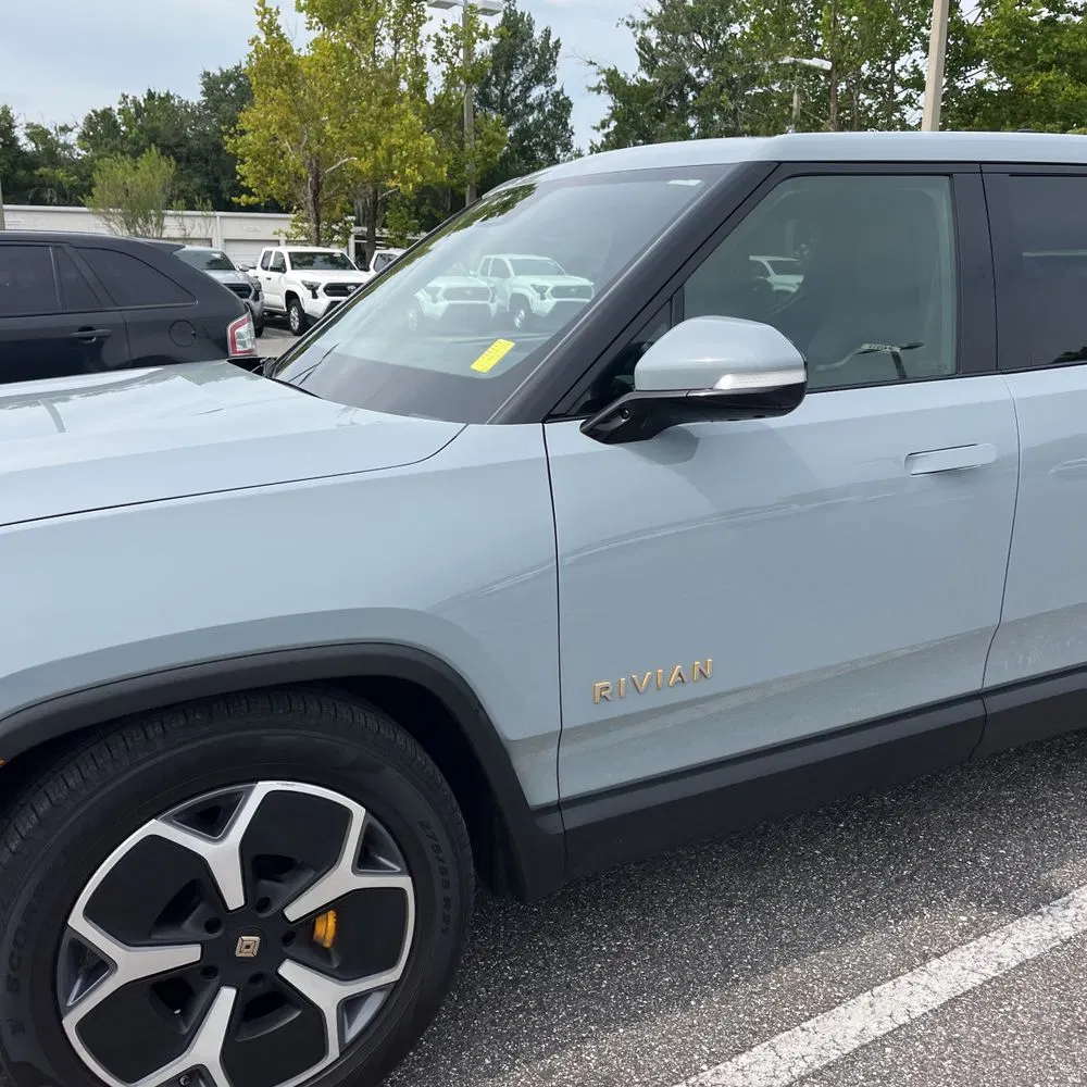 2022 Rivian R1T Adventure