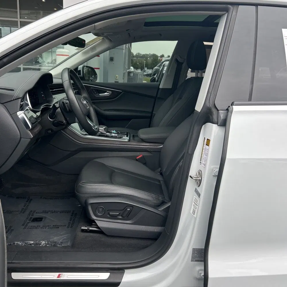 2023 Audi Q8 Premium Plus 55 TFSI 4D SUV 3.0T