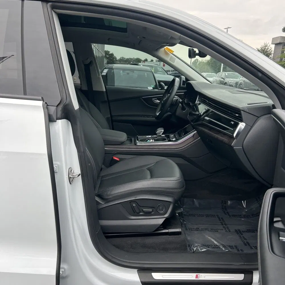2023 Audi Q8 Premium Plus 55 TFSI 4D SUV 3.0T