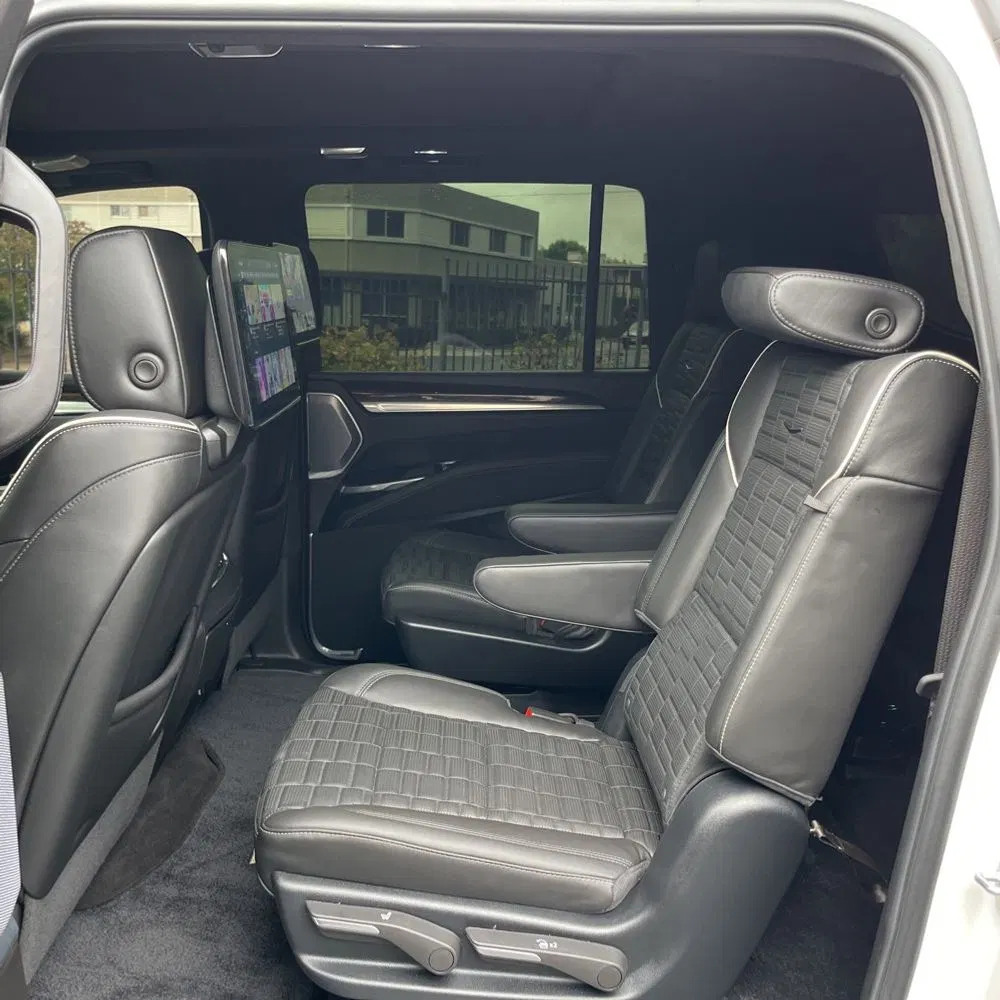 2025 Cadillac Escalade ESV Sport Platinum