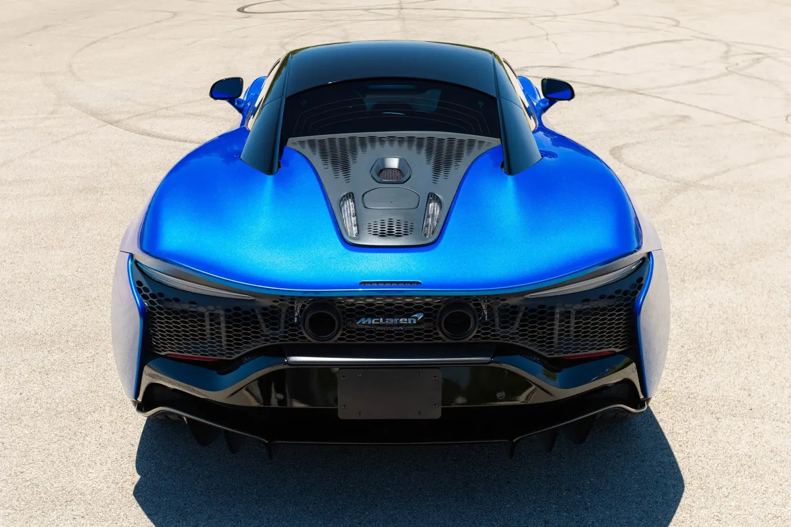 2023 McLaren Artura