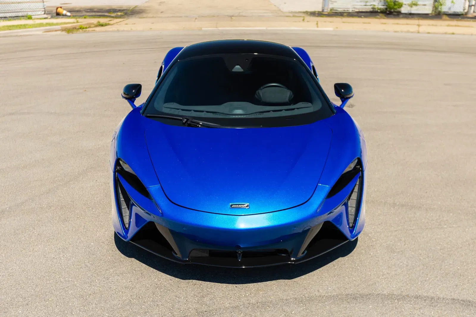 2023 McLaren Artura