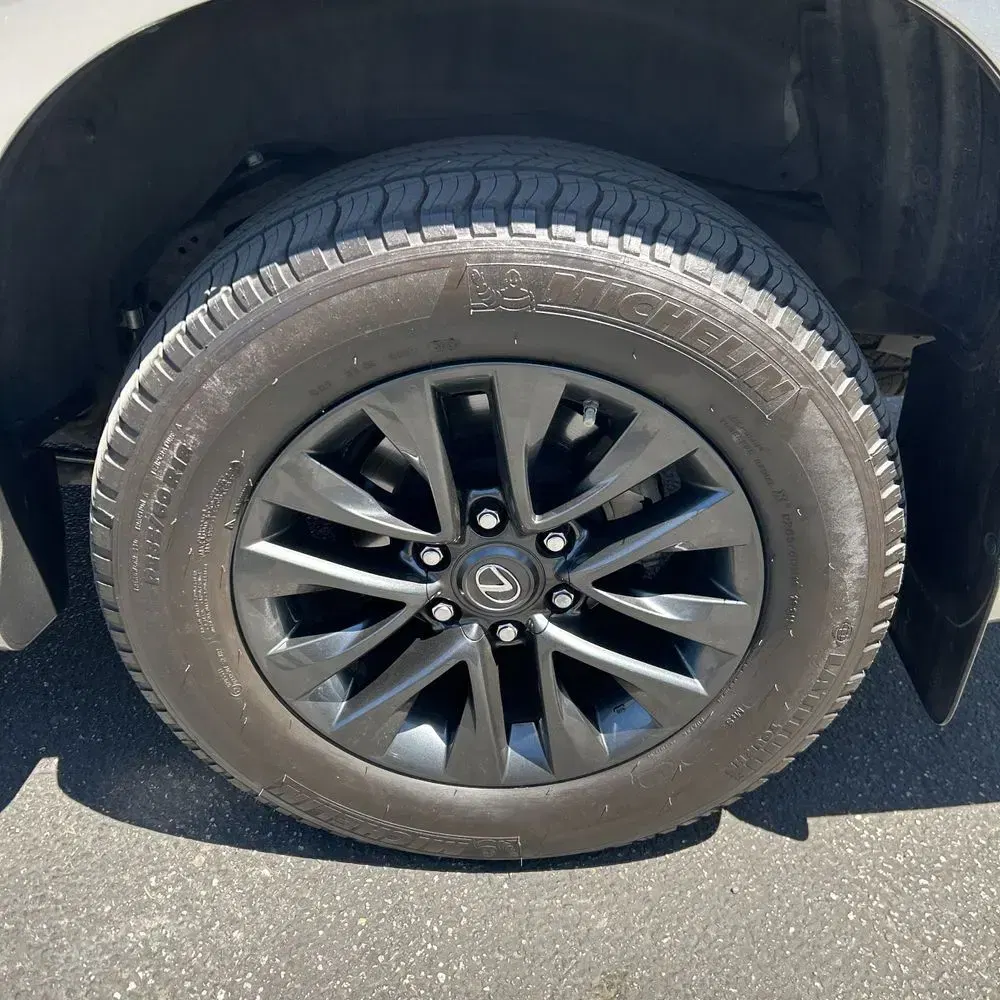 2023 Lexus GX 460 Base