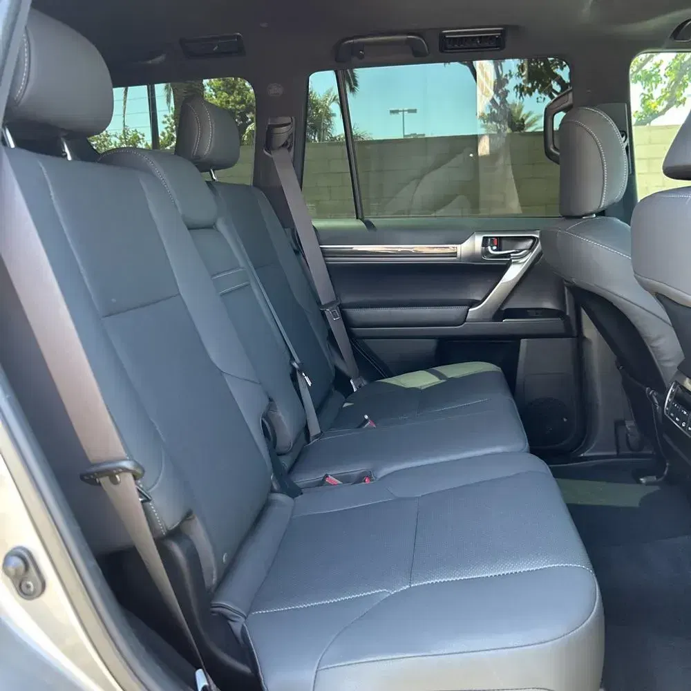 2023 Lexus GX 460 Base