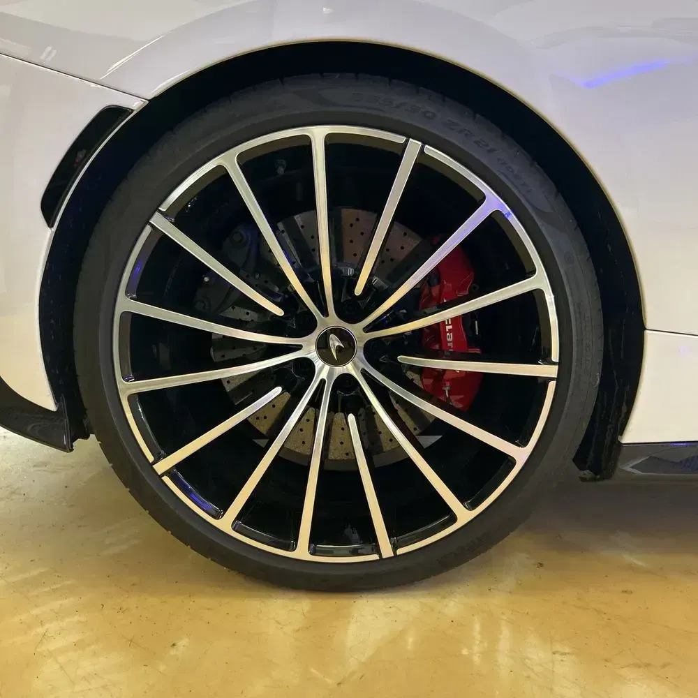 2022 McLaren GT Base 2D Coupe