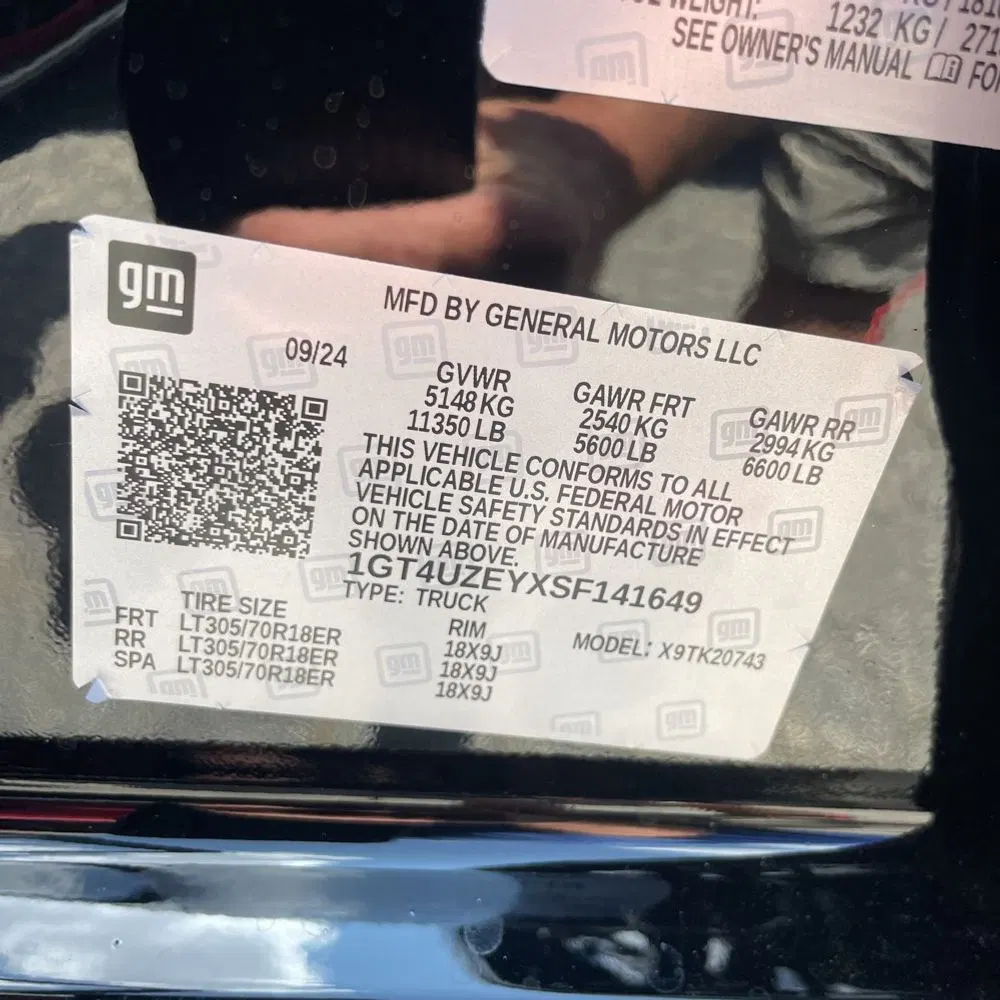2025 GMC Sierra 2500HD AT4X
