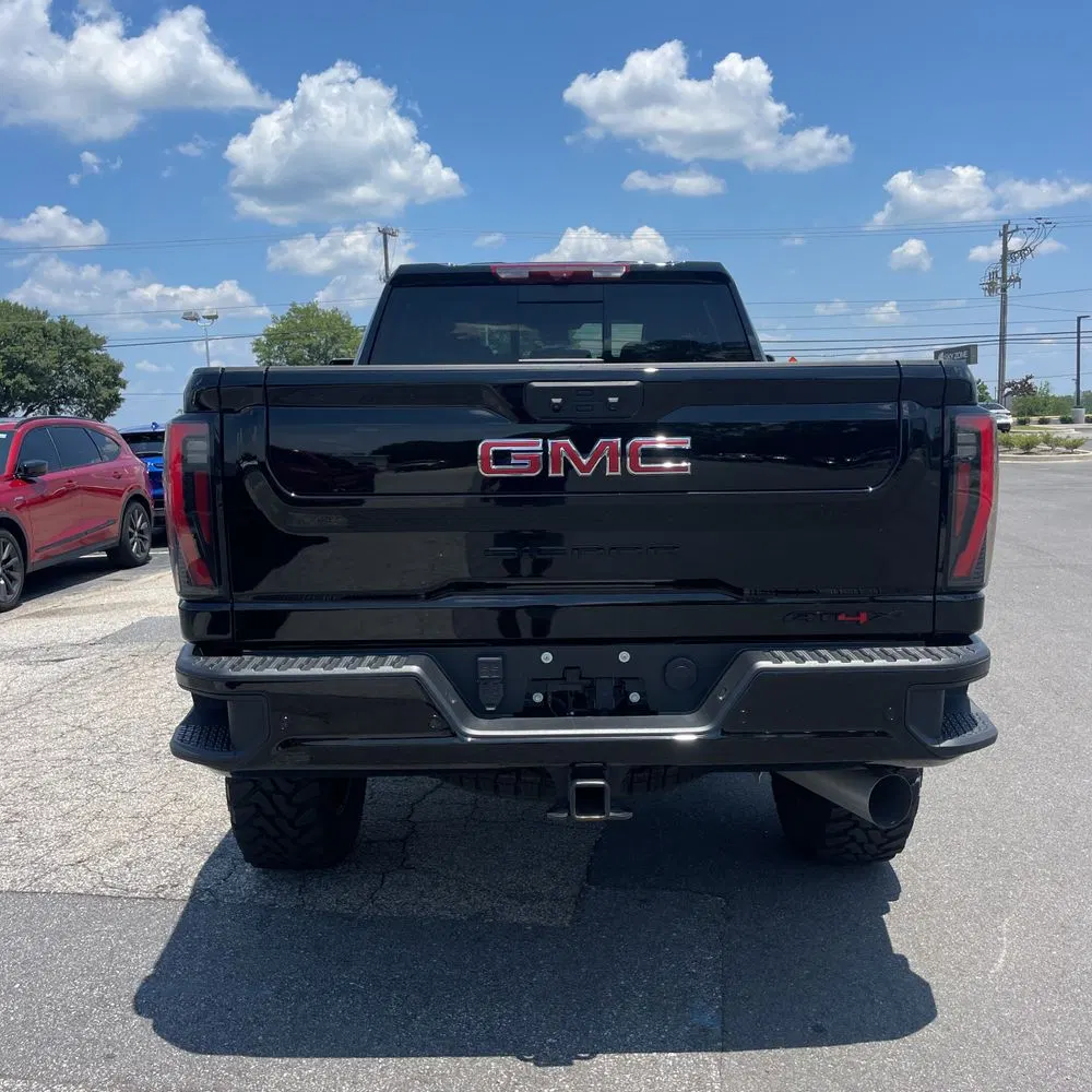 2025 GMC Sierra 2500HD AT4X