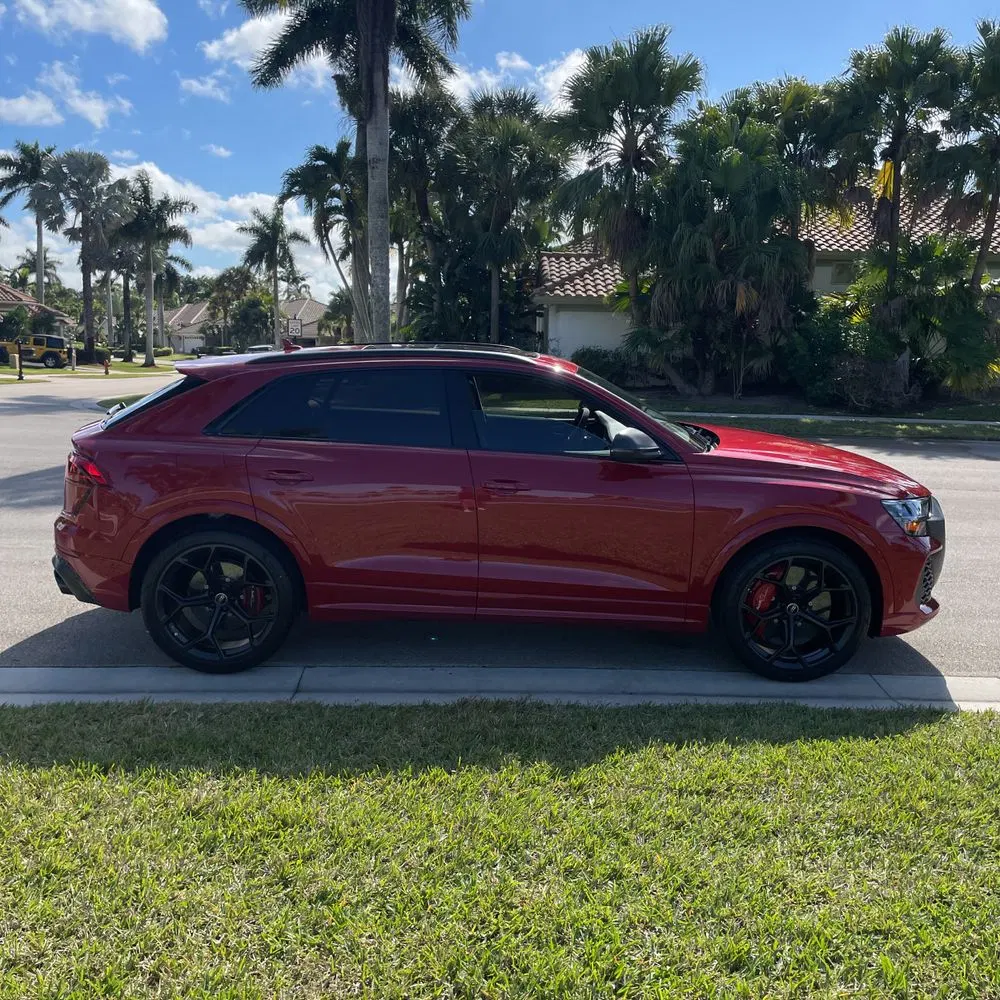 2025 Audi RS Q8 Performance