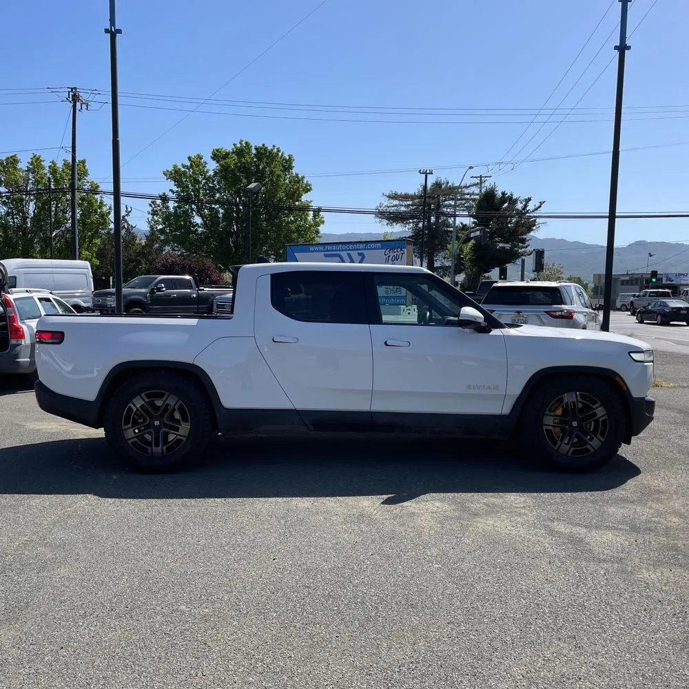 2022 Rivian R1T Adventure