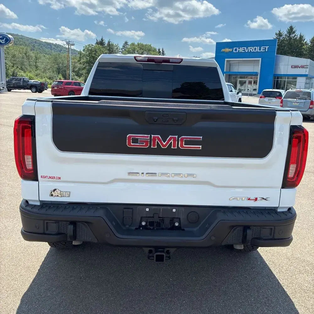 2024 GMC Sierra 1500 AT4X