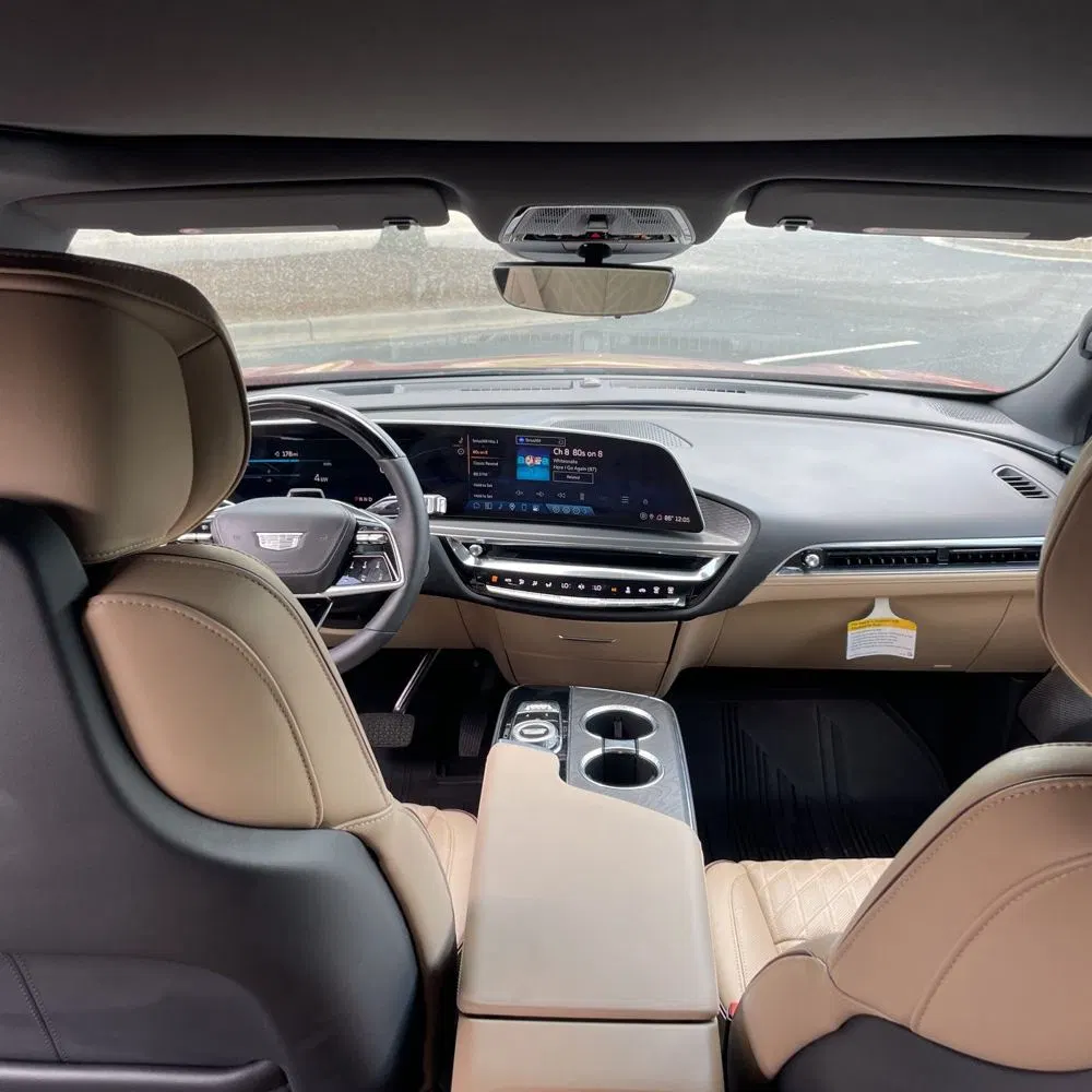 2024 Cadillac LYRIQ Luxury 3