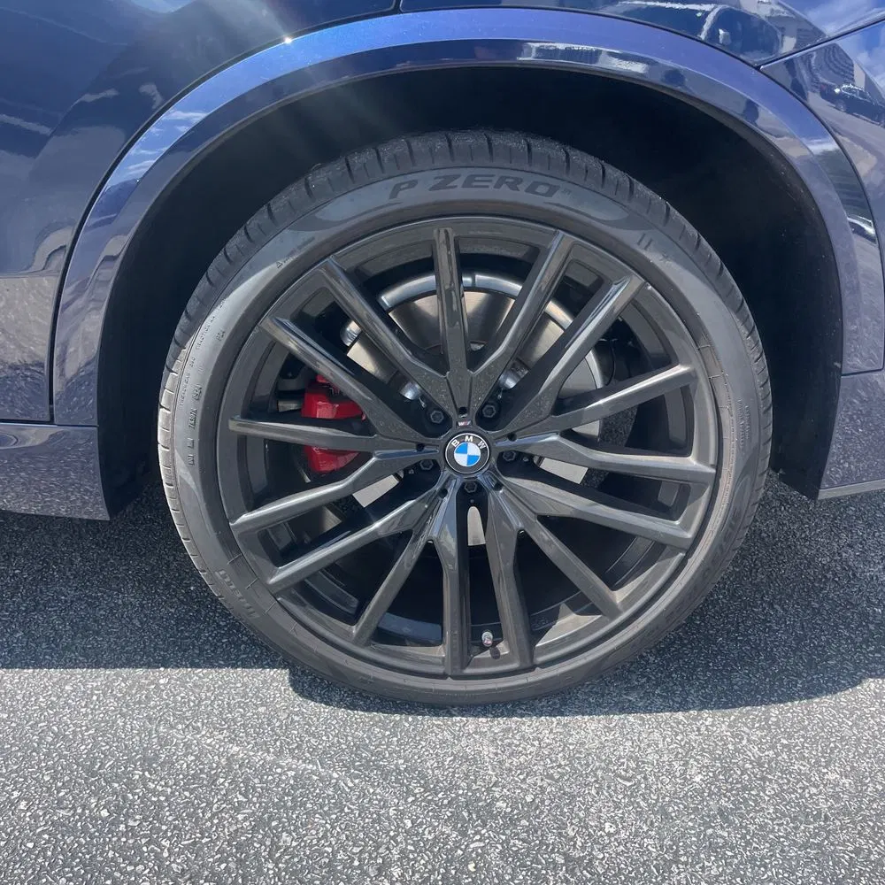 2025 BMW X5 M60i