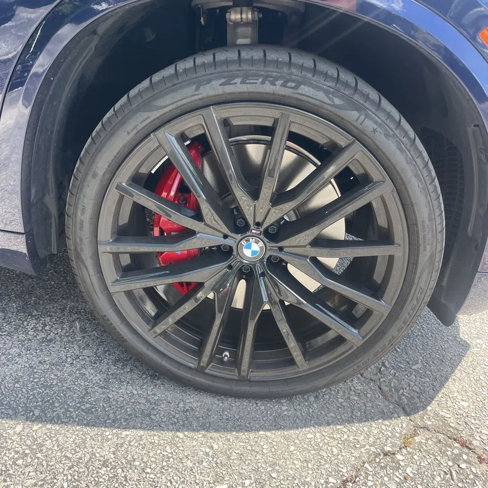 2025 BMW X5 M60i