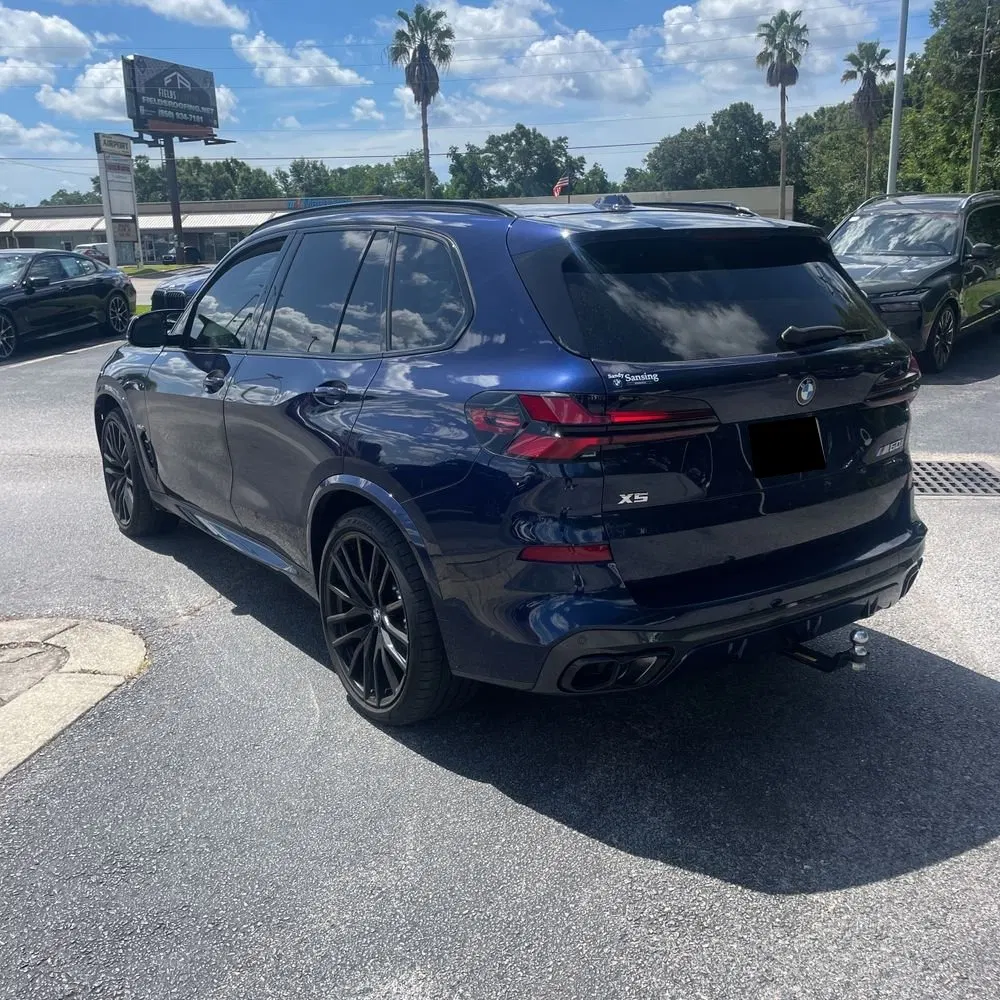 2025 BMW X5 M60i