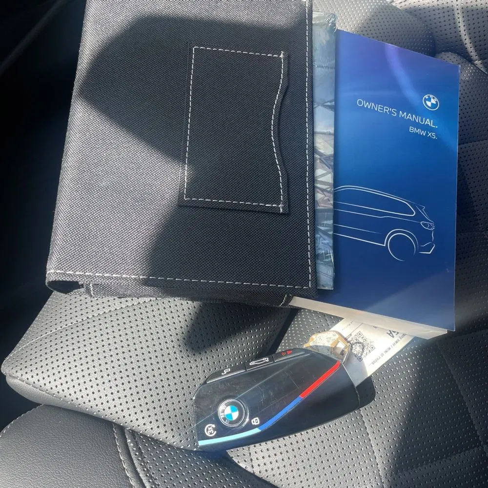 2025 BMW X5 M60i