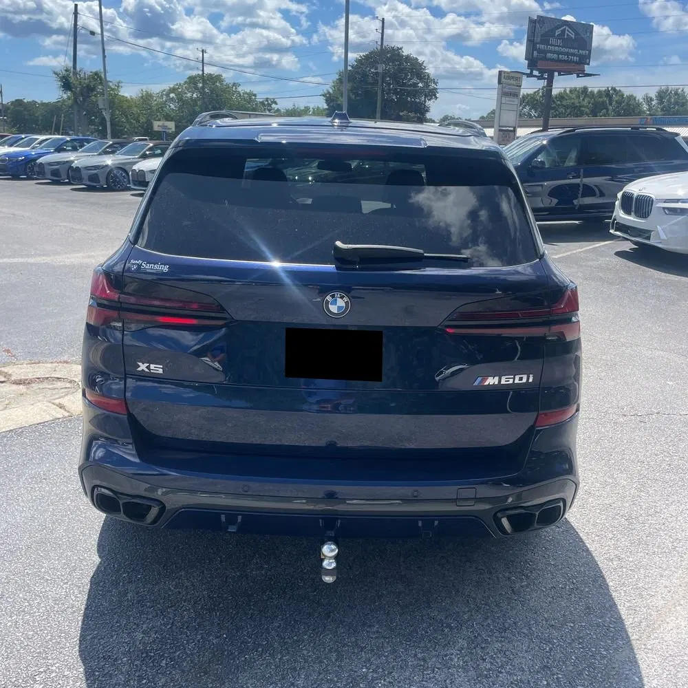 2025 BMW X5 M60i