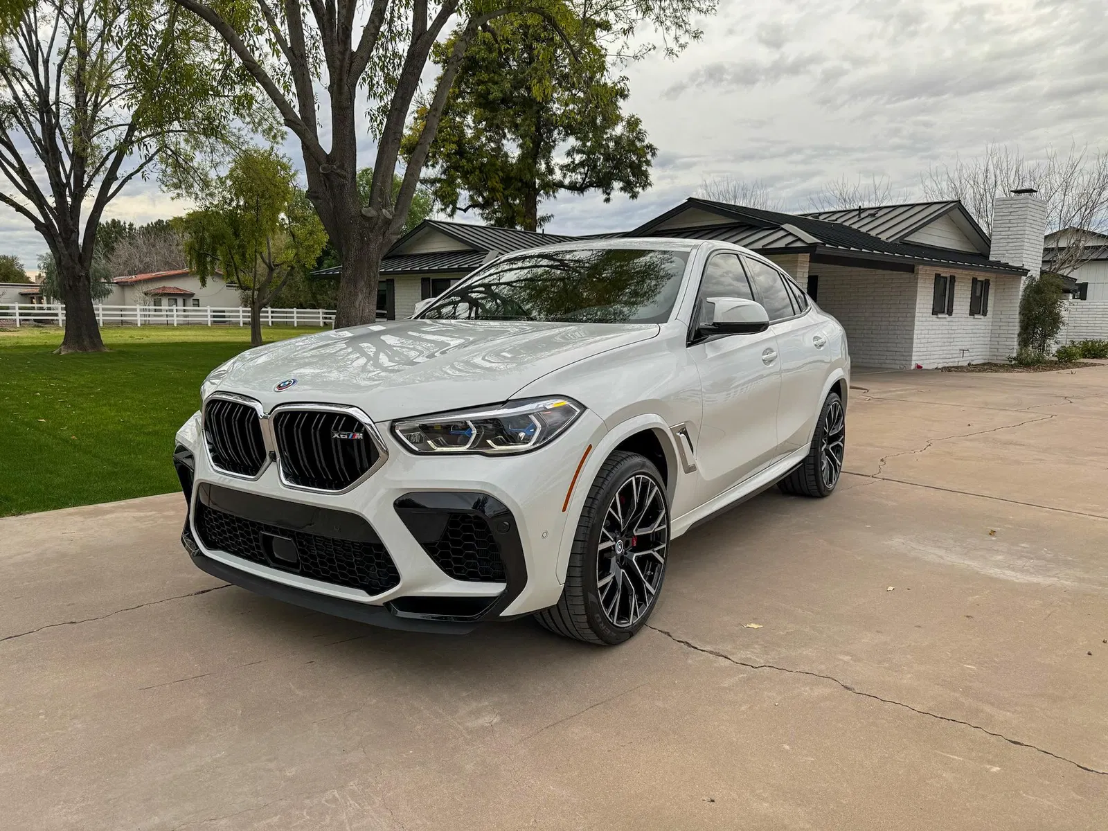 2022 BMW X6 M - 600-hp Twin-Turbo V8, AWD, Executive Package, Sakhir Orange Interior