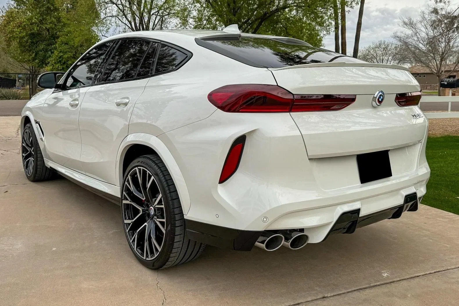 2022 BMW X6 M - 600-hp Twin-Turbo V8, AWD, Executive Package, Sakhir Orange Interior