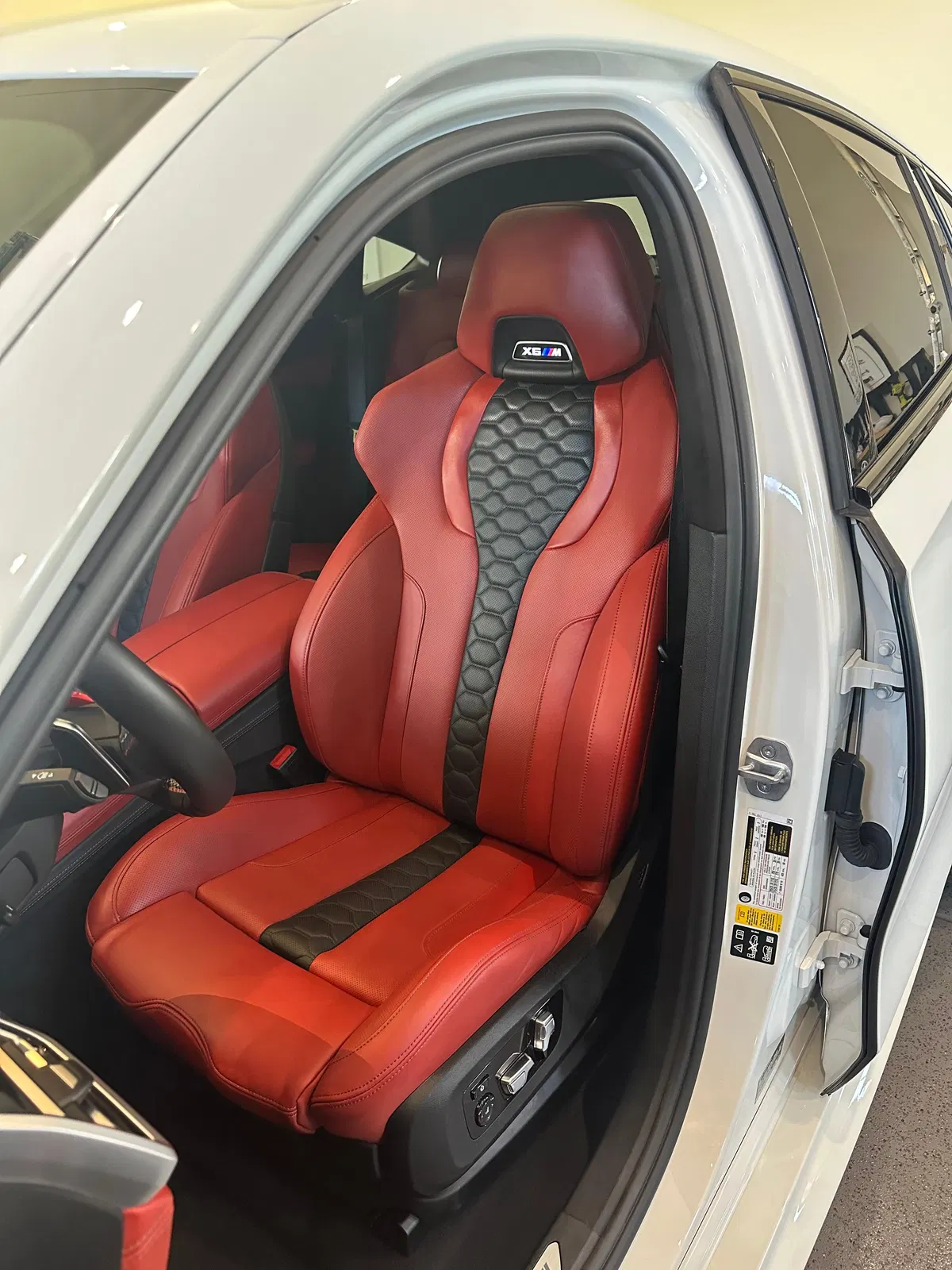 2022 BMW X6 M - 600-hp Twin-Turbo V8, AWD, Executive Package, Sakhir Orange Interior