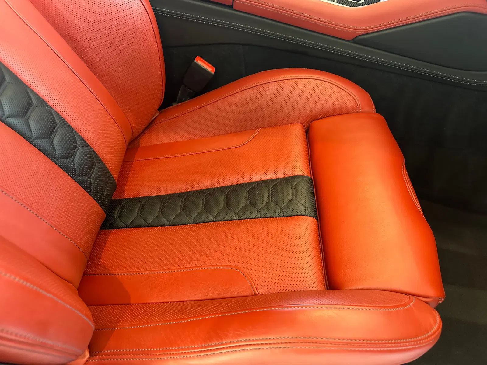 2022 BMW X6 M - 600-hp Twin-Turbo V8, AWD, Executive Package, Sakhir Orange Interior