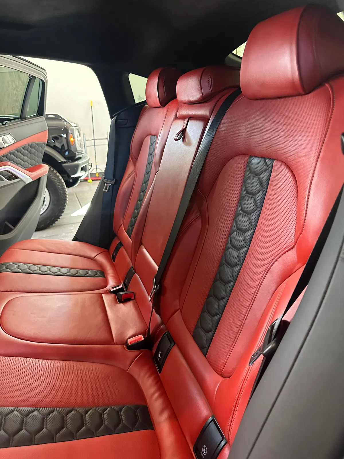 2022 BMW X6 M - 600-hp Twin-Turbo V8, AWD, Executive Package, Sakhir Orange Interior