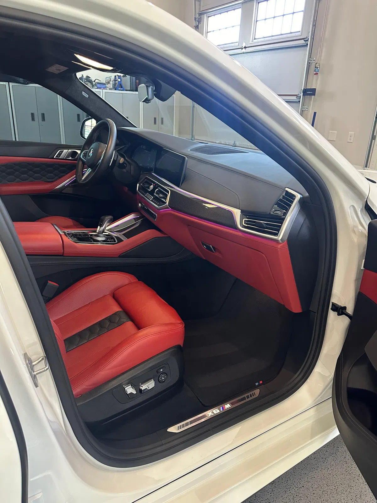 2022 BMW X6 M - 600-hp Twin-Turbo V8, AWD, Executive Package, Sakhir Orange Interior