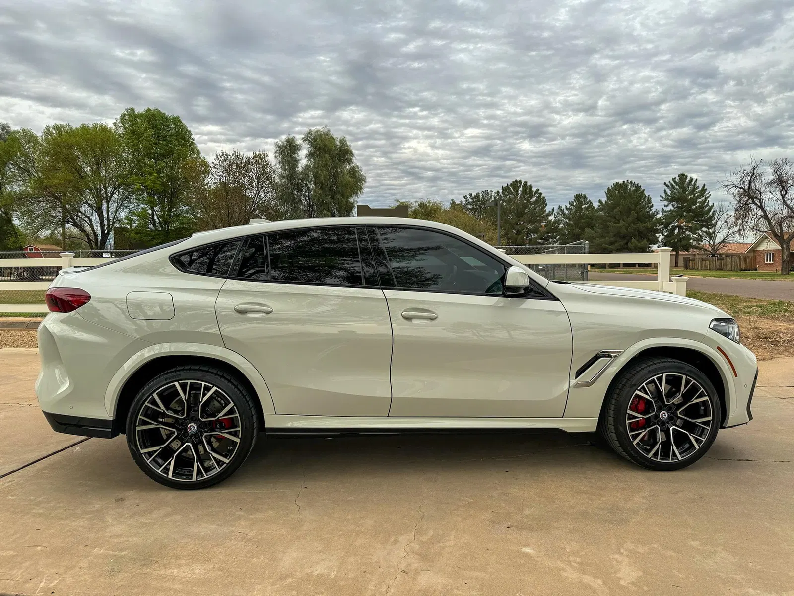 2022 BMW X6 M - 600-hp Twin-Turbo V8, AWD, Executive Package, Sakhir Orange Interior