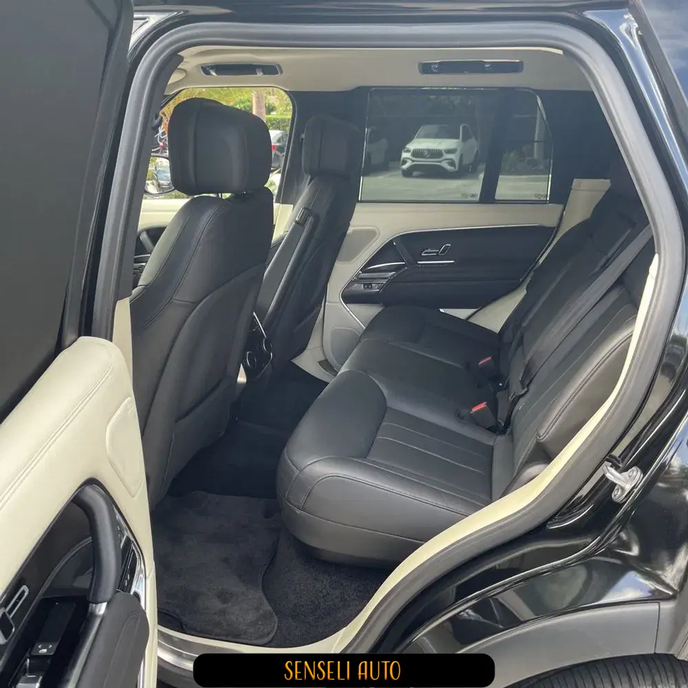 2022 Land Rover Range Rover L460 P530 SE