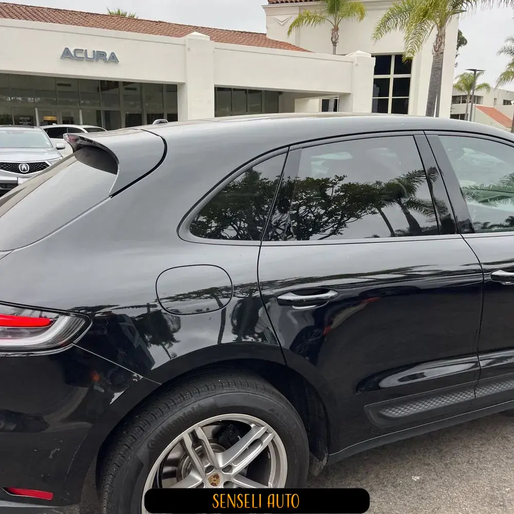 2023 Porsche Macan Base