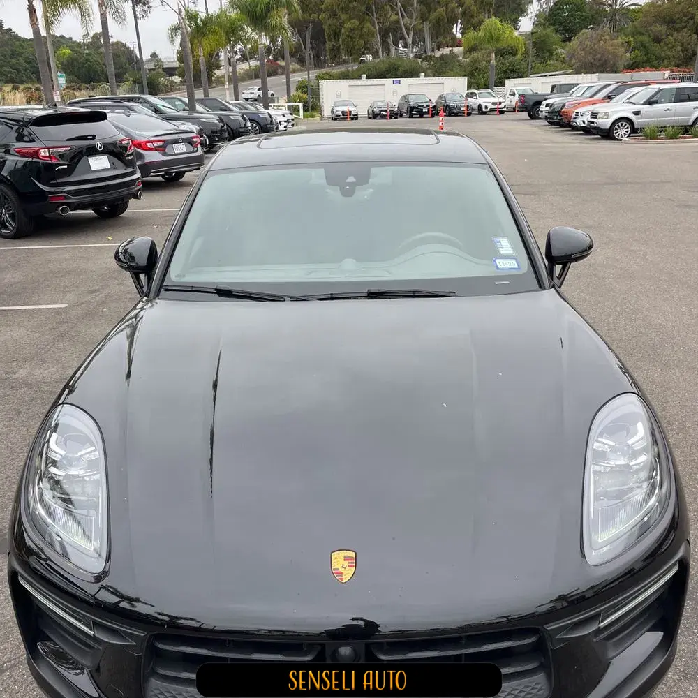 2023 Porsche Macan Base
