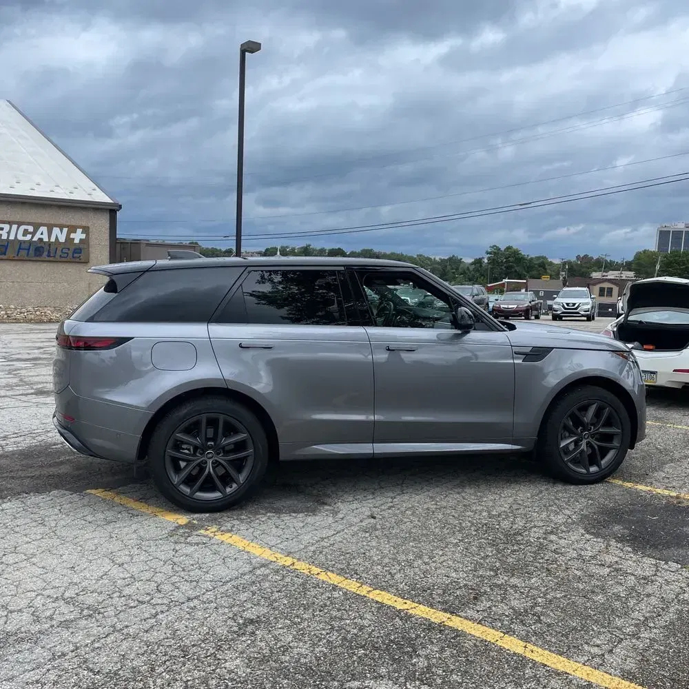 2025 Land Rover Range Rover Sport Dynamic SE P400
