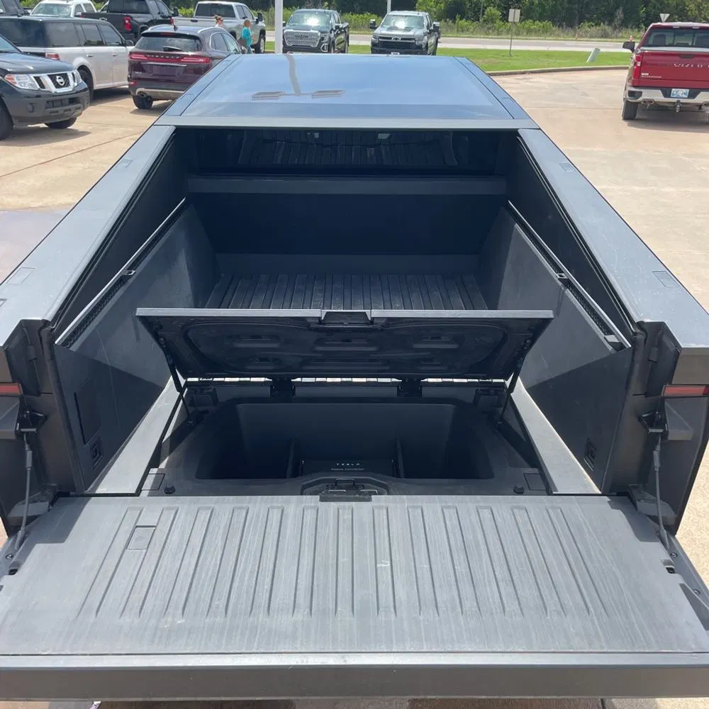 2024 Tesla Cybertruck Base