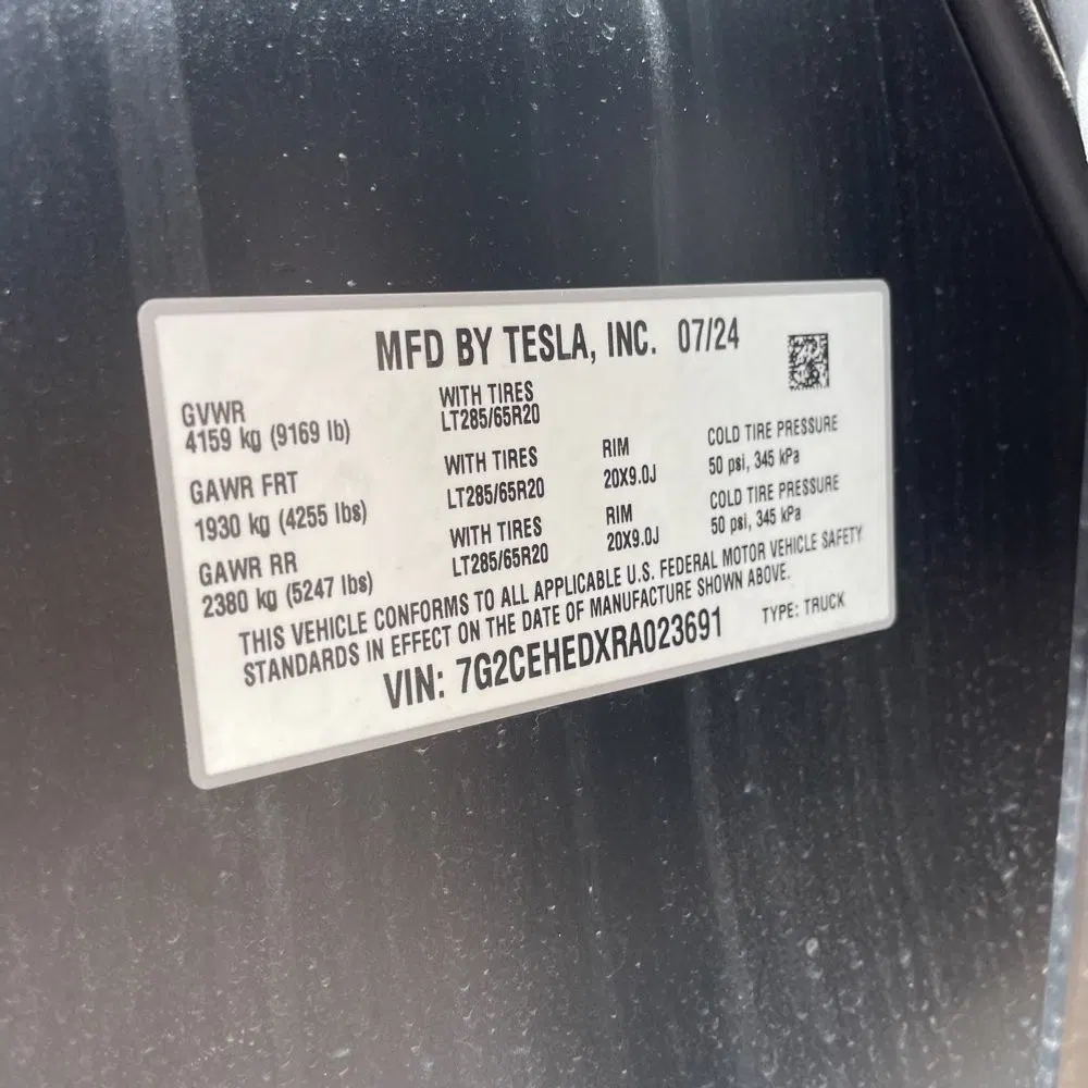 2024 Tesla Cybertruck Base