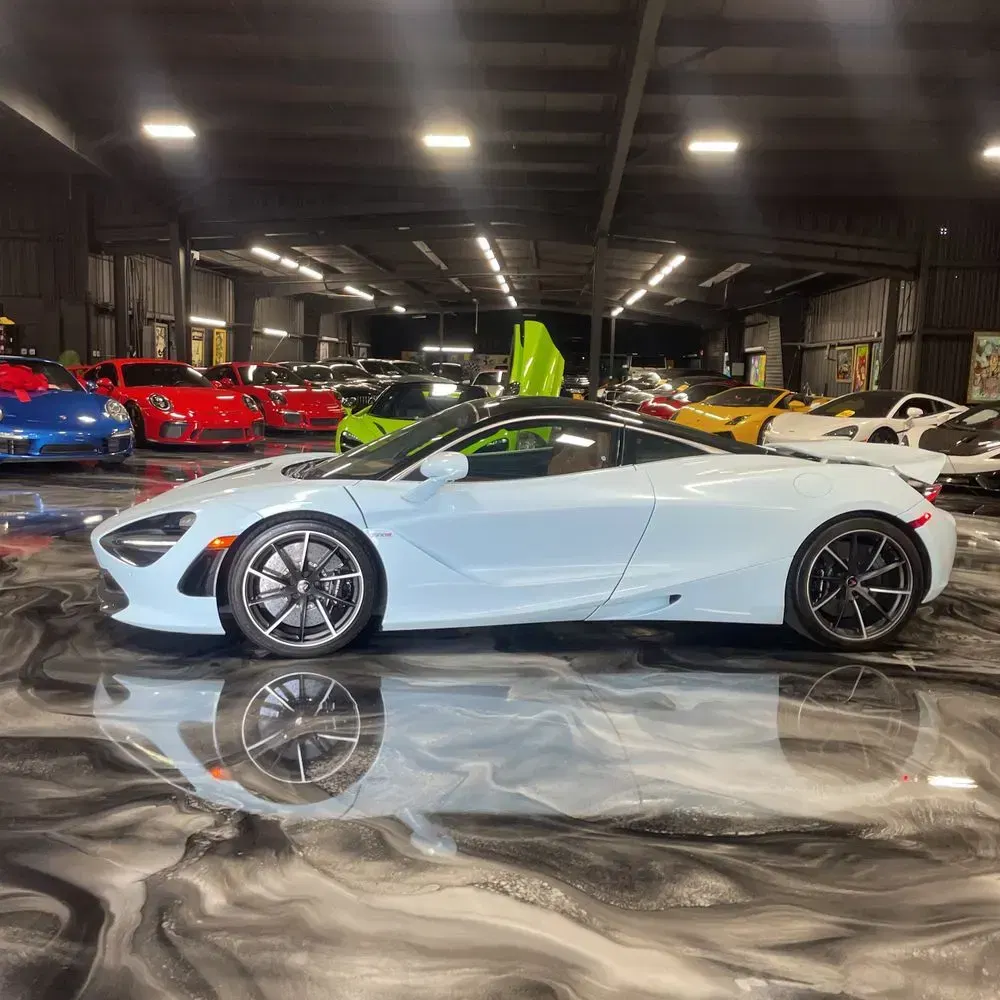 2018 McLaren 720S Base