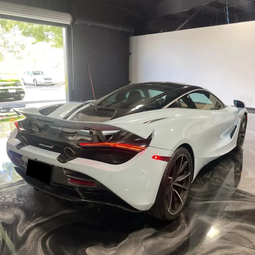 2018 McLaren 720S Base