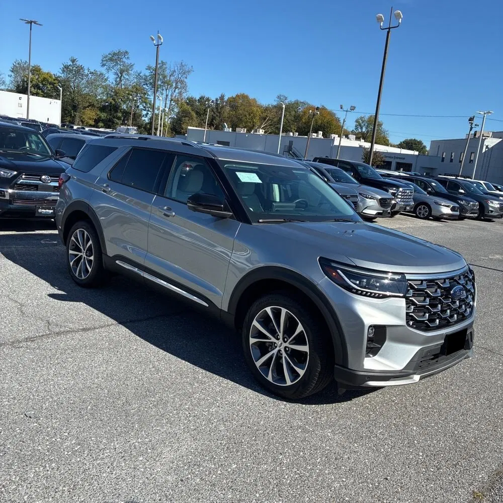 2025 Ford Explorer Platinum