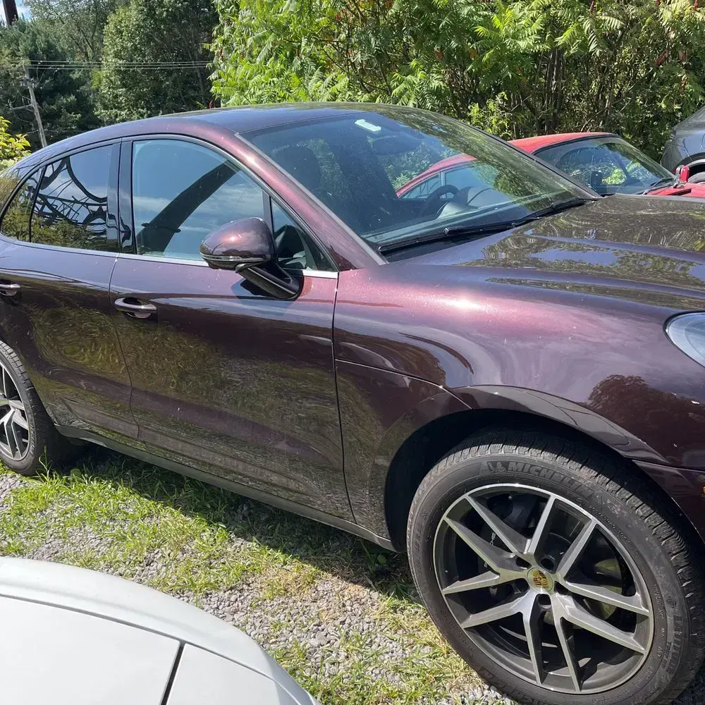 2025 Porsche Macan Base