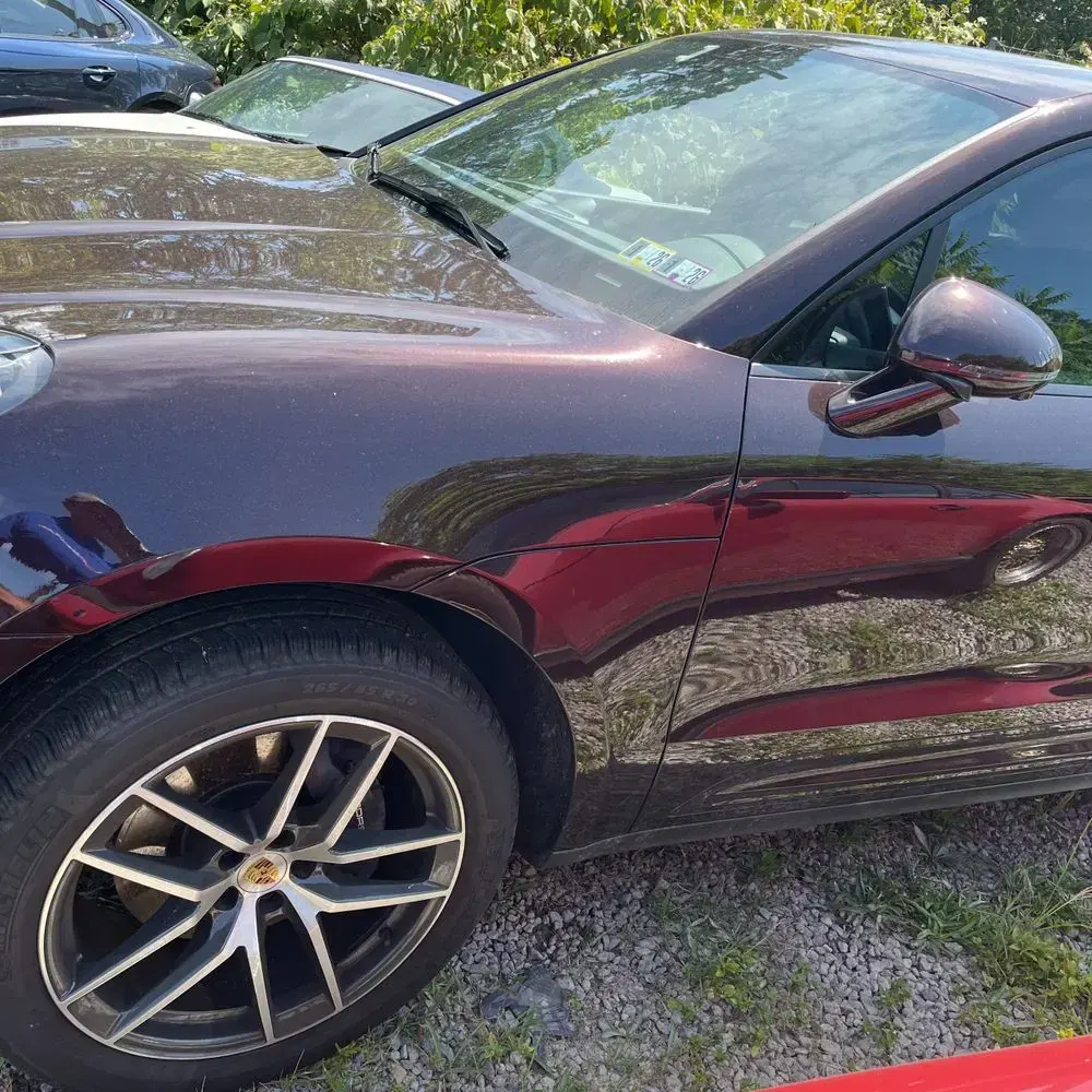 2025 Porsche Macan Base