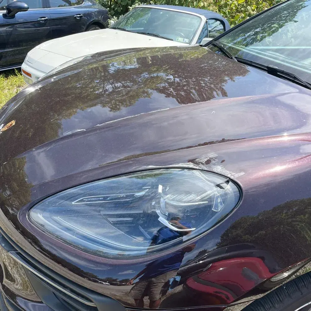 2025 Porsche Macan Base