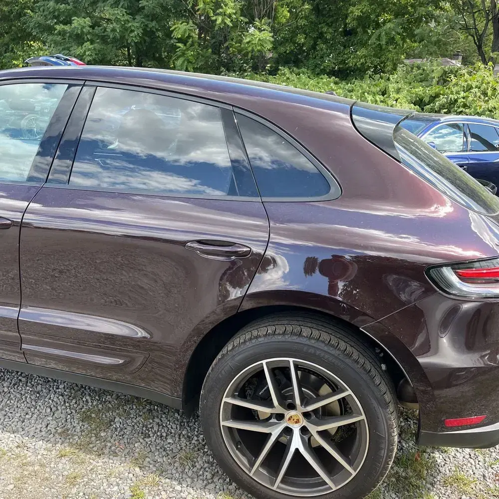 2025 Porsche Macan Base