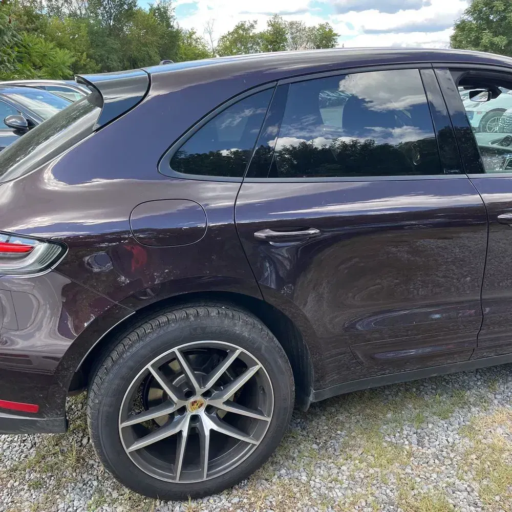 2025 Porsche Macan Base
