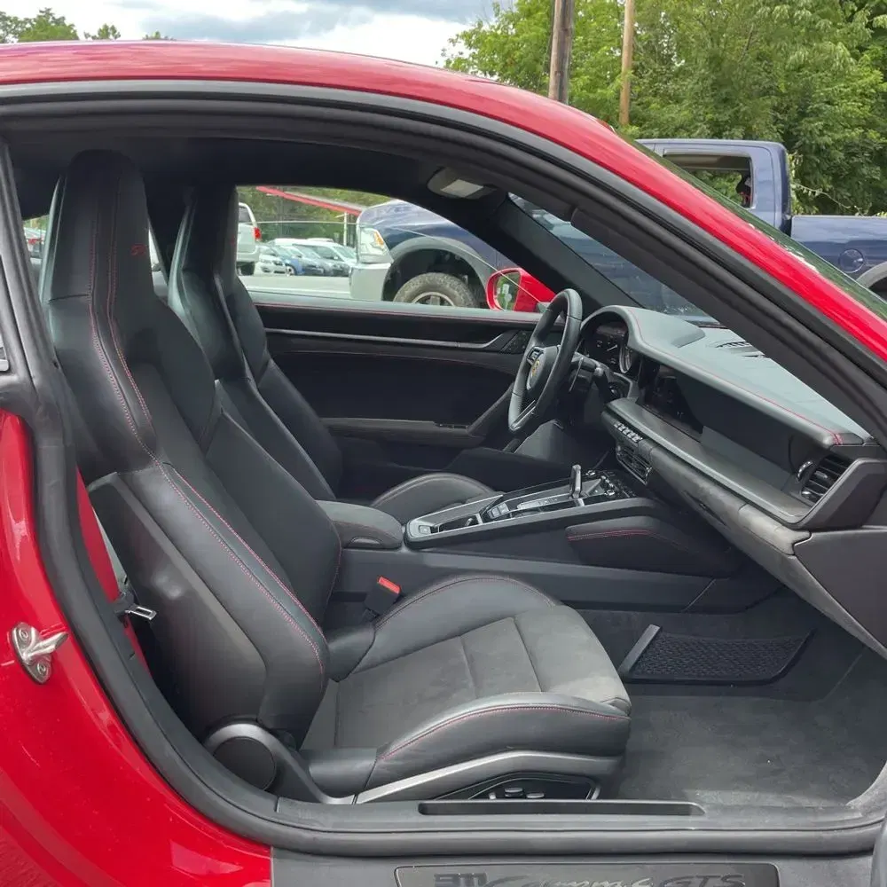 2022 Porsche 911 Carrera 4 GTS