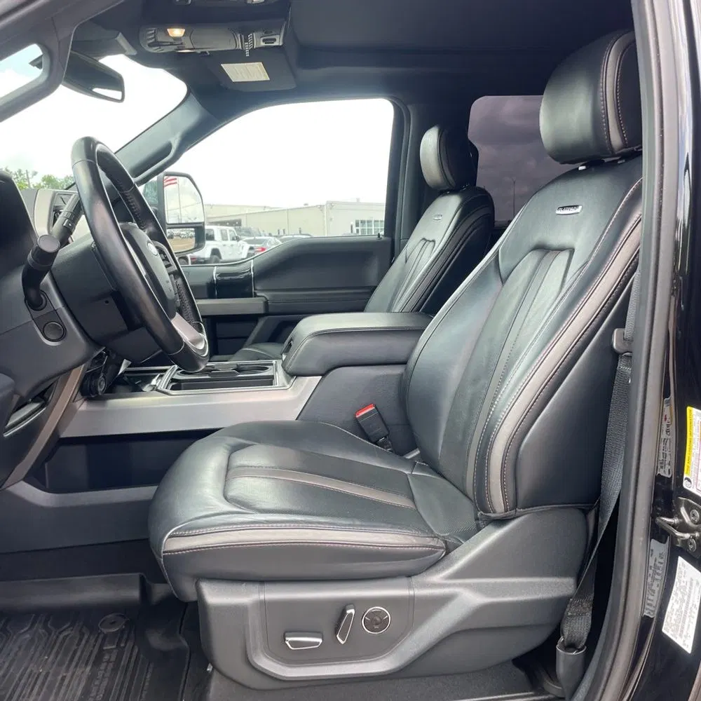 2022 Ford F-350 Super Duty Platinum