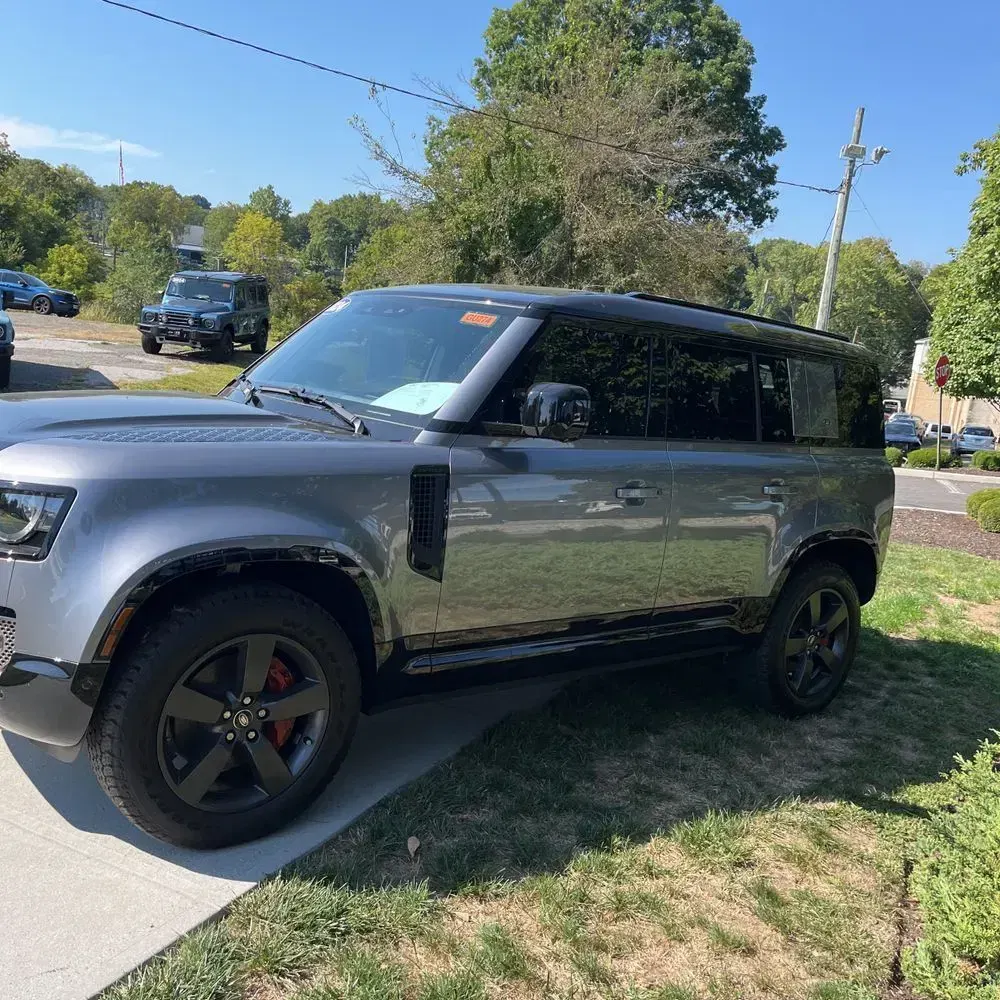 2024 Land Rover Defender 110 P400 X