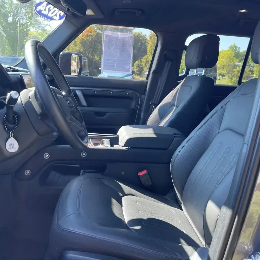 2024 Land Rover Defender 110 P400 X