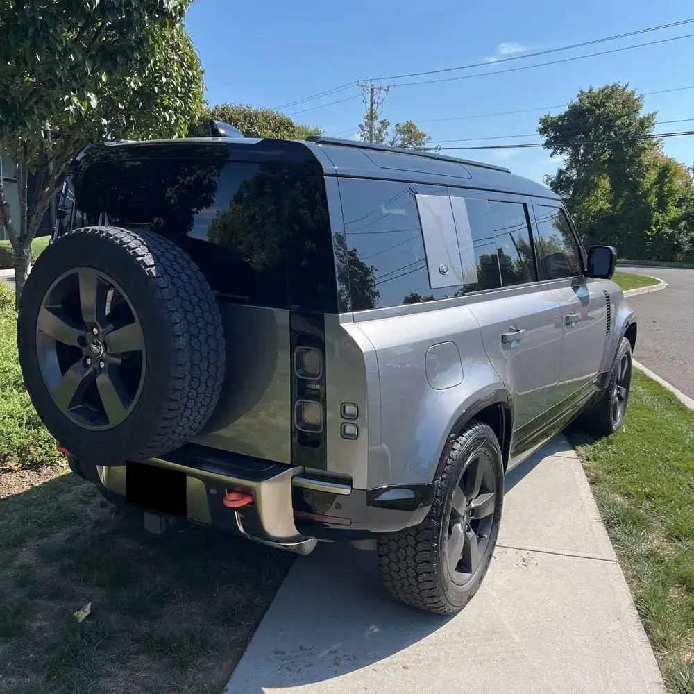 2024 Land Rover Defender 110 P400 X