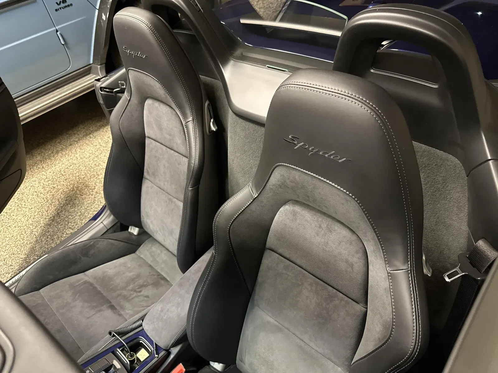 2021 Porsche 718 Spyder 6-Speed