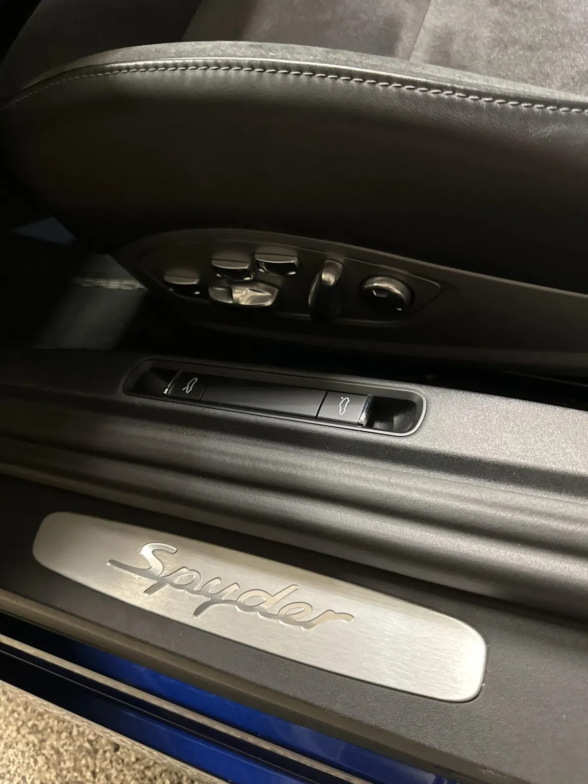 2021 Porsche 718 Spyder 6-Speed