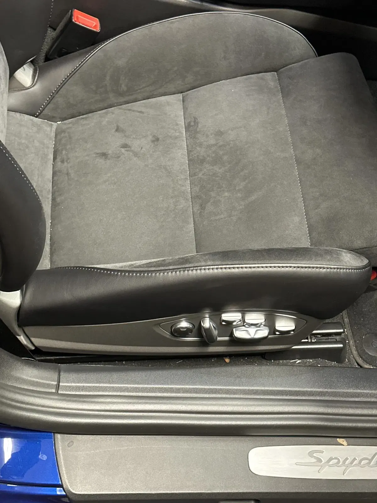 2021 Porsche 718 Spyder 6-Speed