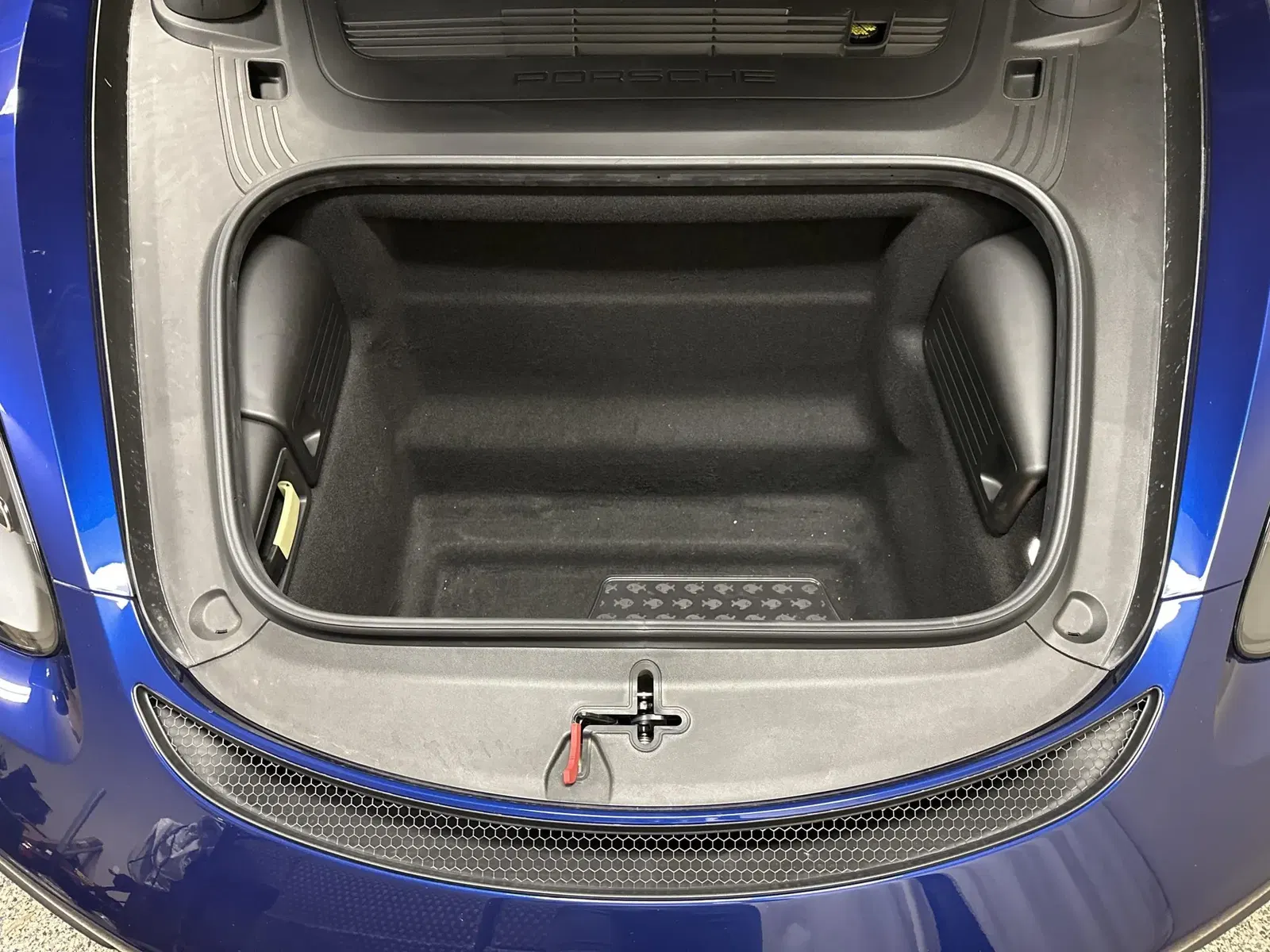 2021 Porsche 718 Spyder 6-Speed